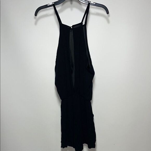 Stylish Black Sleeveless romper - Picture 5 of 8